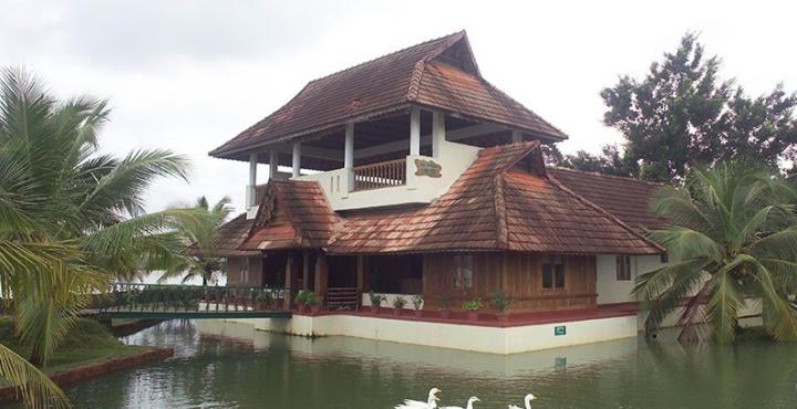 Aquasserenne Kollam Bagian luar foto