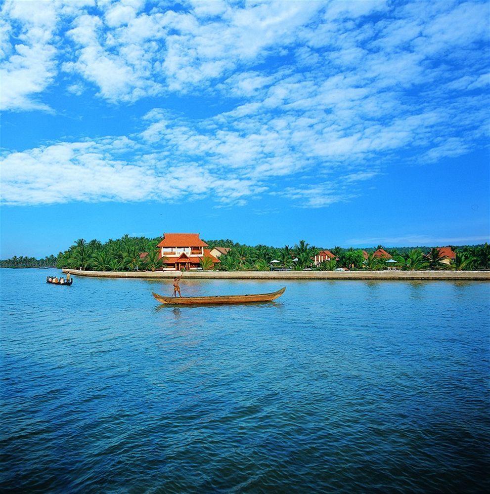 Aquasserenne Kollam Bagian luar foto